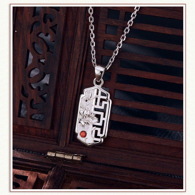MDZS Authorized Flower Decorated Window Pendant Necklace 11584:426047 11584:426047