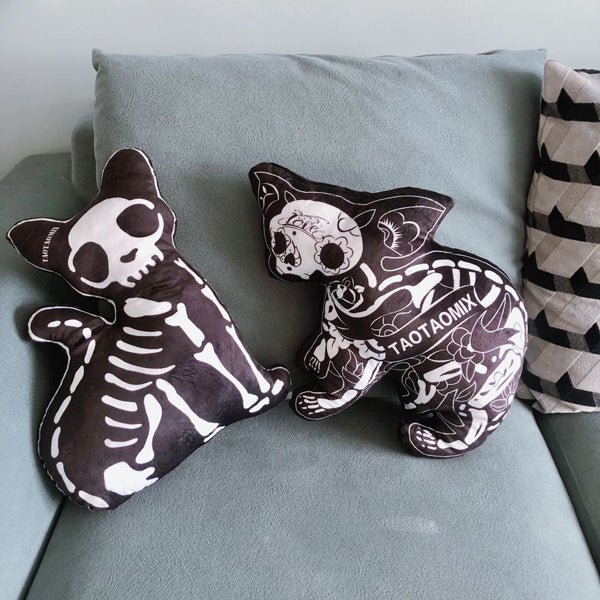 Halloween cat outlet pillow