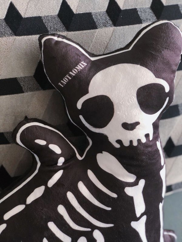 Halloween Irregular Skeleton Frame Cat Dog Retro Cushions   